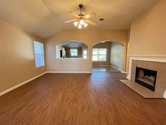 3rd image of 3812 Veiled Falls Dr