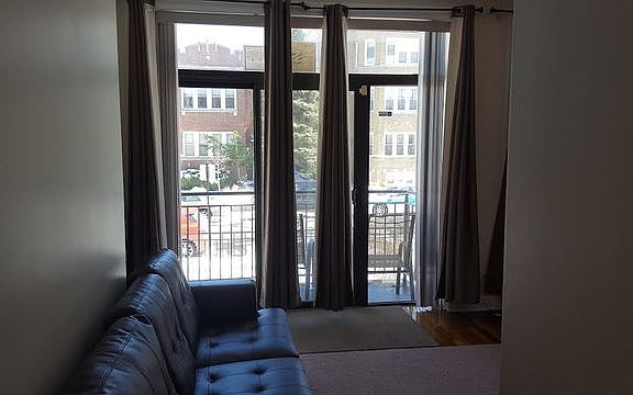 4th image of 6428 N Fairfield Ave APT 1E