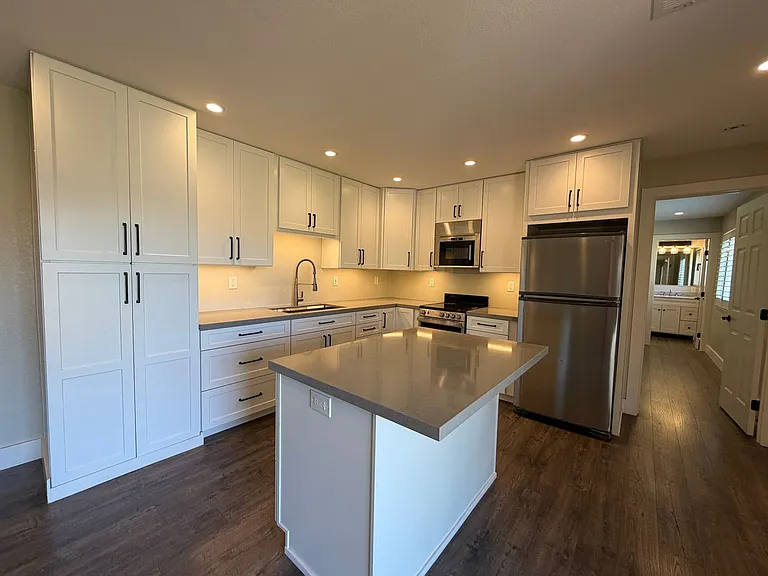 1220 Monte Vista Ct #B — Photo 5