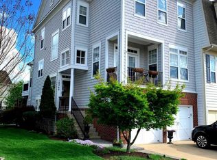 18260 Ash Mill Ter, Leesburg, VA 20176