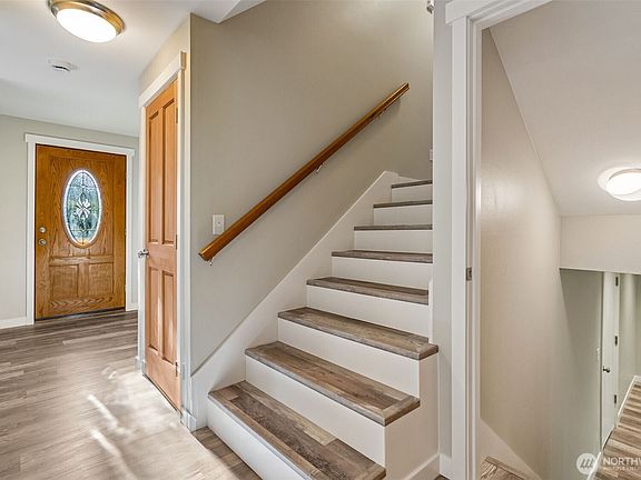 3rd image of 3509 Marquette Street SE