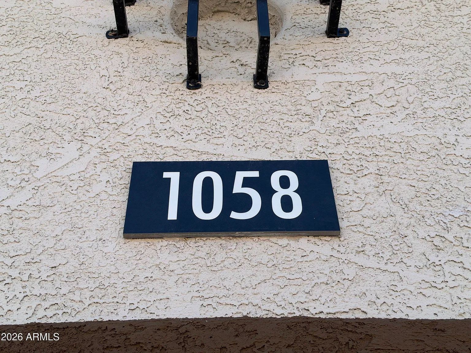 4 bed, 2.5 bath, 1969 sqft, $2,395 — Photo 3