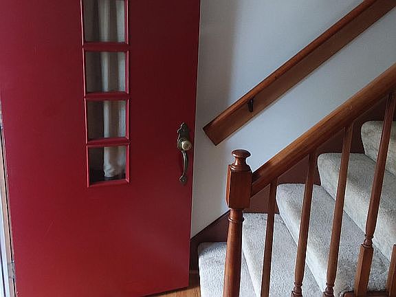4th image of 1323 Harding Ave