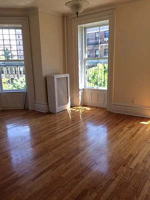 Rented by Real Broker NY LLC | media 25