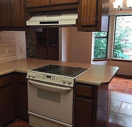 3rd image of 372 Chickasaw Ln