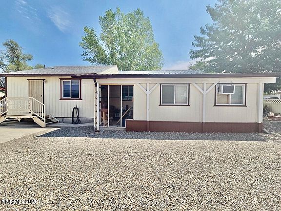 3rd image of 3155 Valley Way