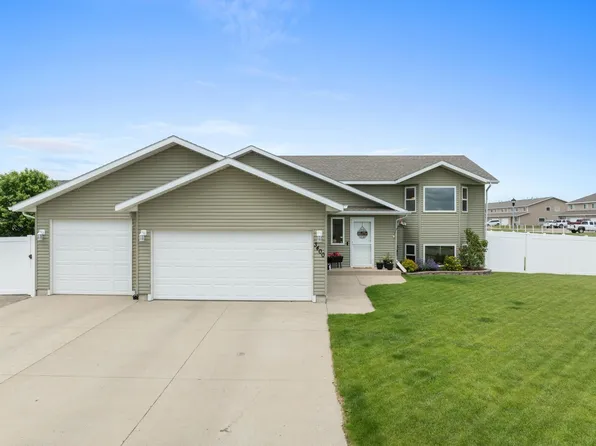3400 15th St SE, Minot, ND 58701