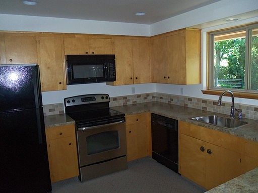 2nd image of 1976 Scarpelli St