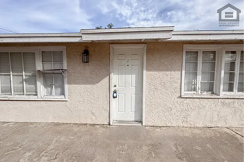 308 E Vogel Ave Photo 1