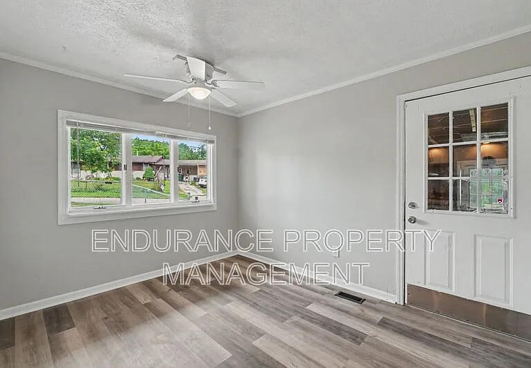 9500 Ridgemoor Ave — Photo 17