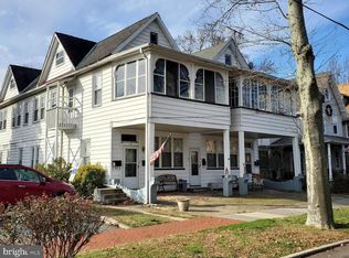 512 Main St #5, Riverton, NJ 08077
