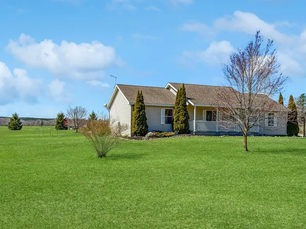 22931 90th Ave, Marion, MI 49665
