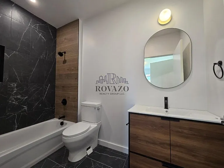 74 Webster St #4D — Photo 4