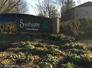 2037 Royal Fern Ct #47/21B, Reston, VA 20191