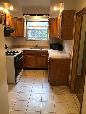3rd image of 3130 41st St #1B