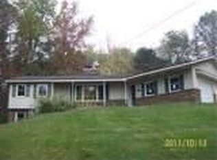 8425 Kreuter Rd NE, Rockford, MI 49341