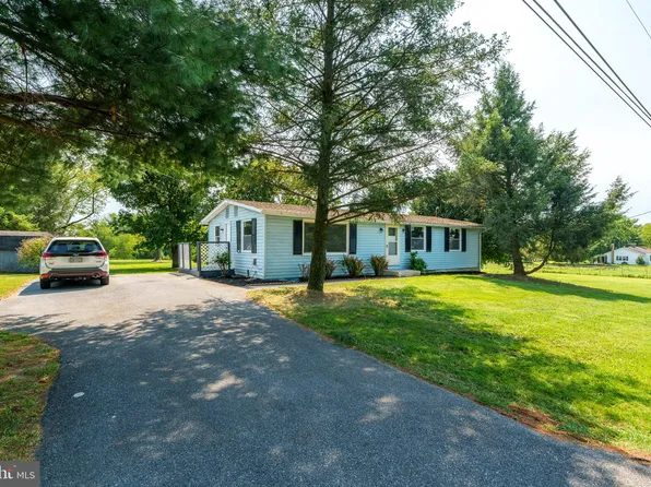66 Swatara Dr, Annville, PA 17003