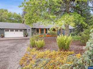 40687 Fox Valley Rd, Lyons, OR 97358