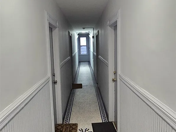 327 Jackson Street image 36 of 47