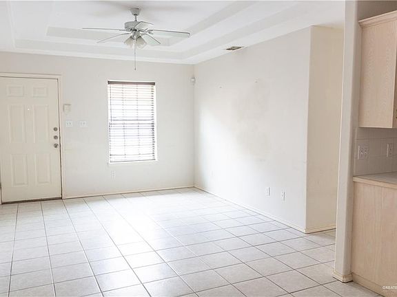 2nd image of 610 S Logan Dr APT 2