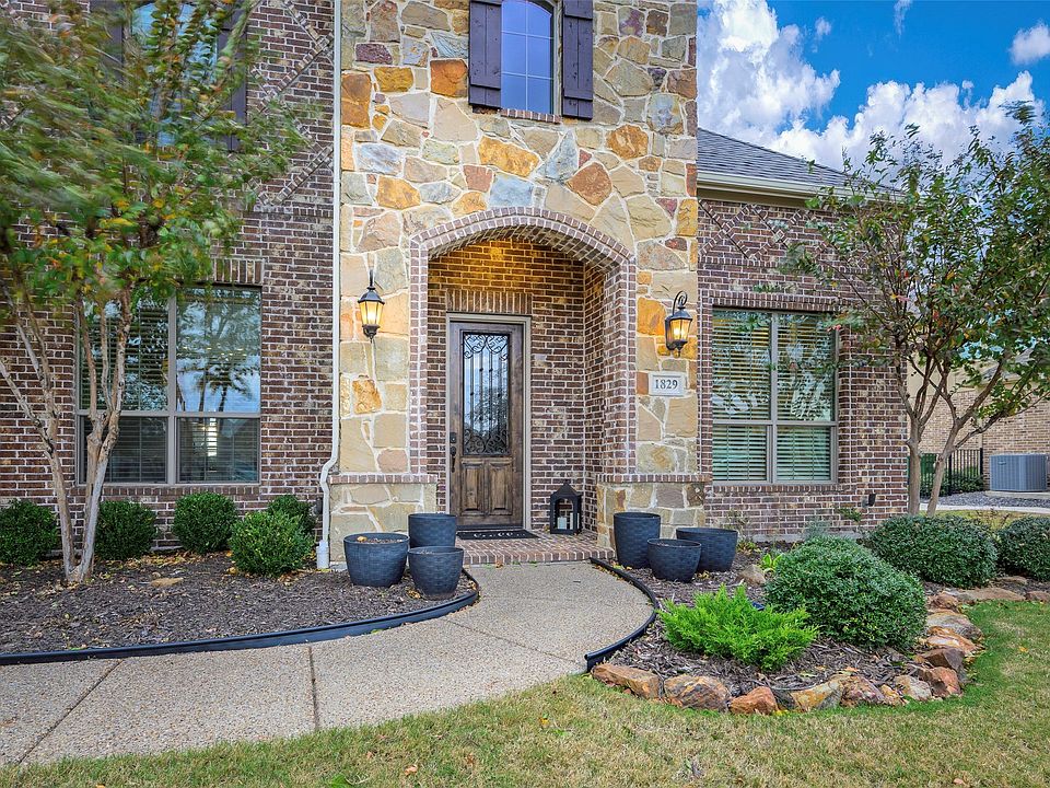1st image of 1829 Turtle Creek Ln