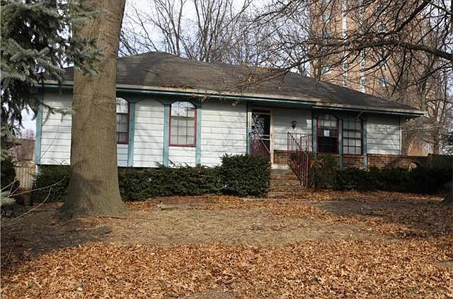 1st image of 17112 E 7th Terrace Ct N