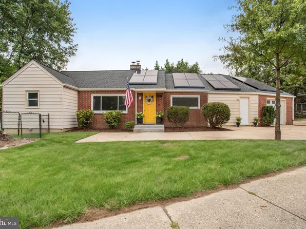 6540 Braddock Rd, Alexandria, VA 22312