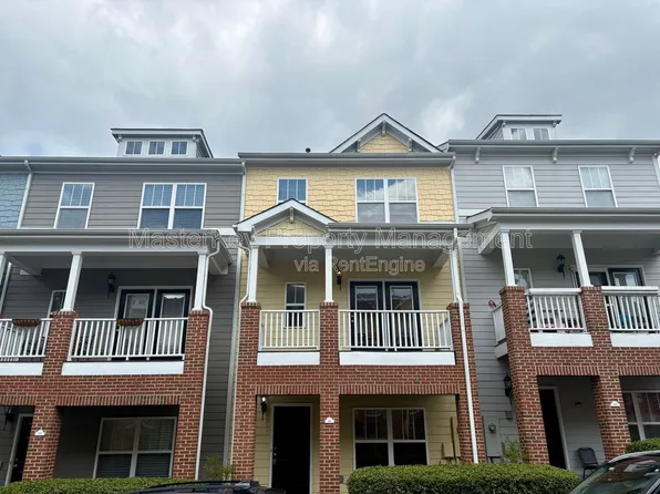 316 Kinellan Ln, Cary, NC 27519