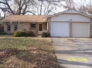 635 Holly Hill Rd, Edmond, OK 73003