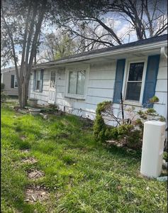 1496 Maria St, Flint, MI, 48507
