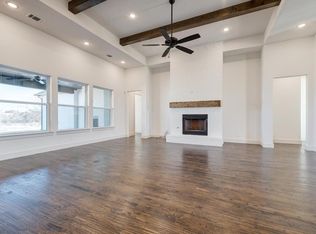 7740 Laura Lake Ln, Fort Worth, TX 76126