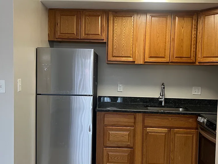 2318 Glendale Ter #1A — Photo 8