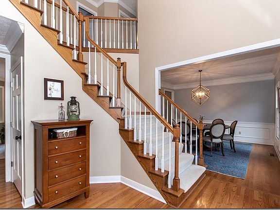 4th image of 7109 Colesbrooke Dr