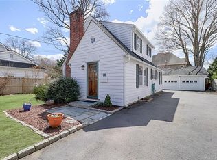 25 Perry St, Fairfield, CT 06824