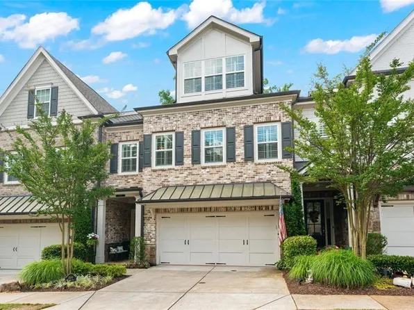 4486 Huffman Dr NE, Roswell, GA 30075