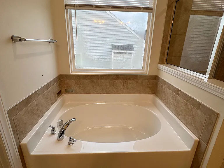 140 Chownings Dr — Photo 20