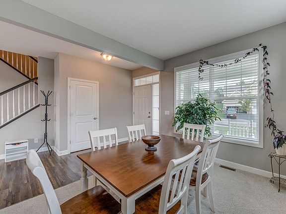 5th image of 3188 Oak View Dr