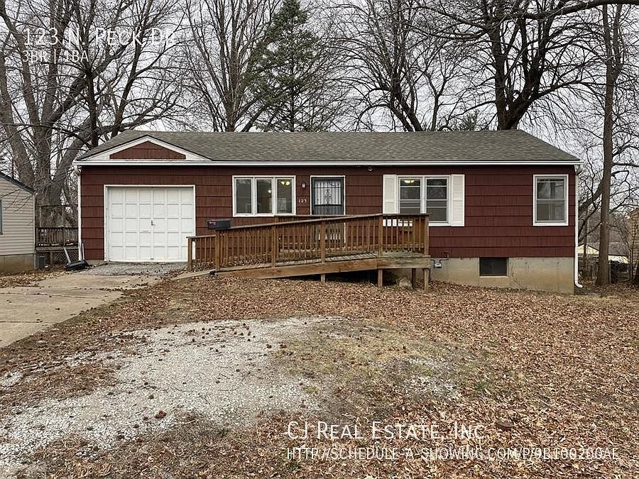 1st image of 123 N Peck Dr