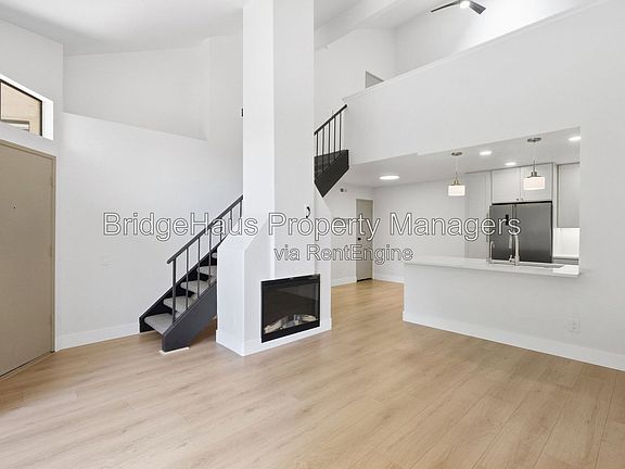 5th image of 4049 Carmel View Rd Unit 82