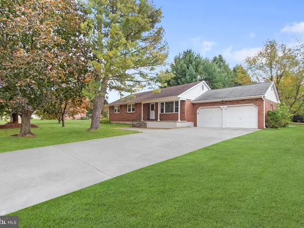 57 Quaker Rd, Mickleton, NJ 08056