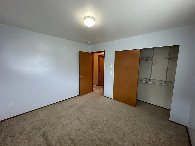 1426 Grant Ave — Photo 12