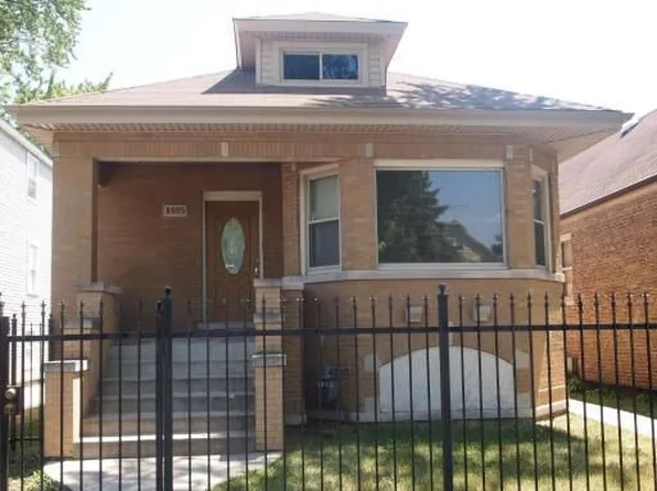 8605 S Essex Ave, Chicago, IL 60617