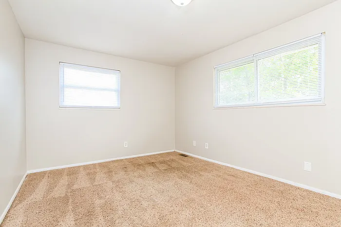 11952 Wincanton Dr — Photo 9