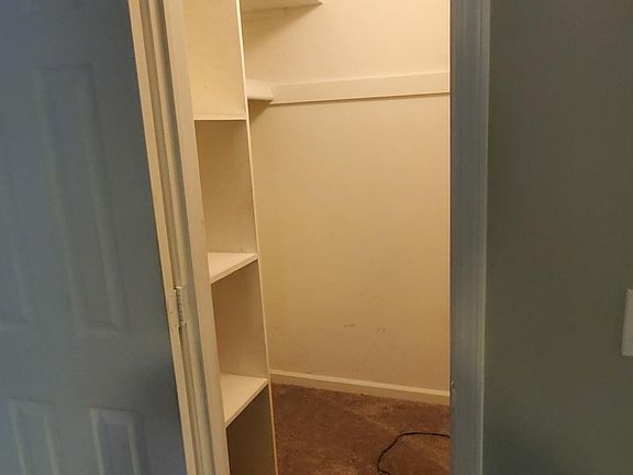 2nd image of 25307 Shiawassee Cir APT 101
