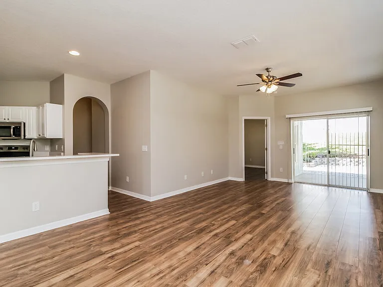 1237 Kellogg Dr — Photo 5