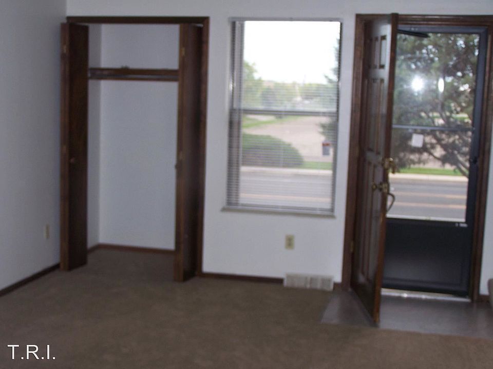 1st image of 2413 W 27th St APT 8