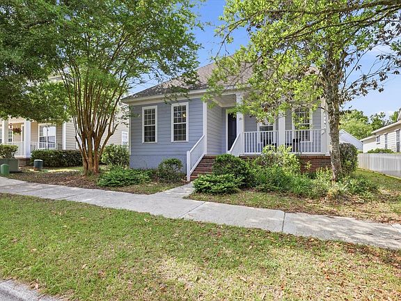 2nd image of 3253 Stanhope Dr