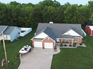 4810 Cedar Spring Dr, Highland, IL 62249