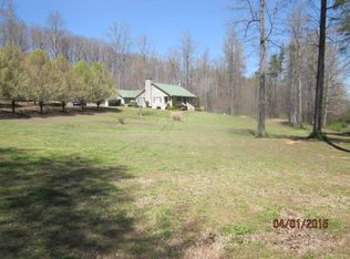 135 Boyd W Barrett Rd, Dahlonega, GA 30533