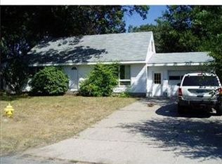 2144 Reneer Ave, Norton Shores, MI 49441